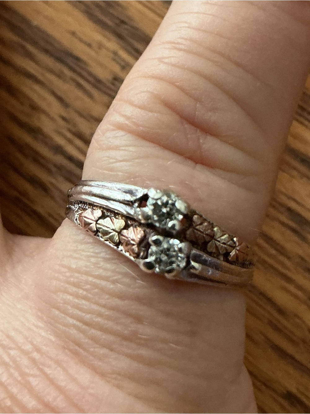 BLACK HILLS GOLD 925 12K Double Solitaire CZ Ring 7